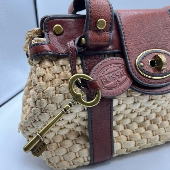 New Fossil Vintage Reissue Large Woven Straw Leather Trim Handbag, $198 - Picture 5 of 15
